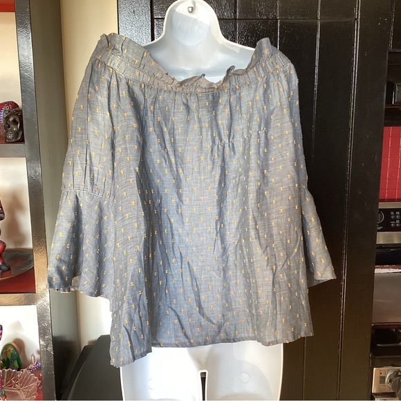Bobeau Blouse - Picture 2 of 3